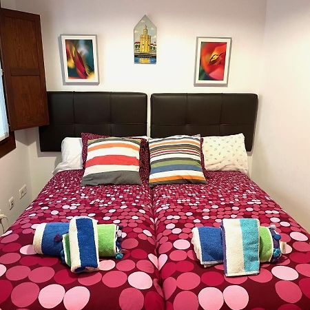 Apartamento Centro Plaza Salvador, Wifi Free& Parking Opcional Seville Ngoại thất bức ảnh